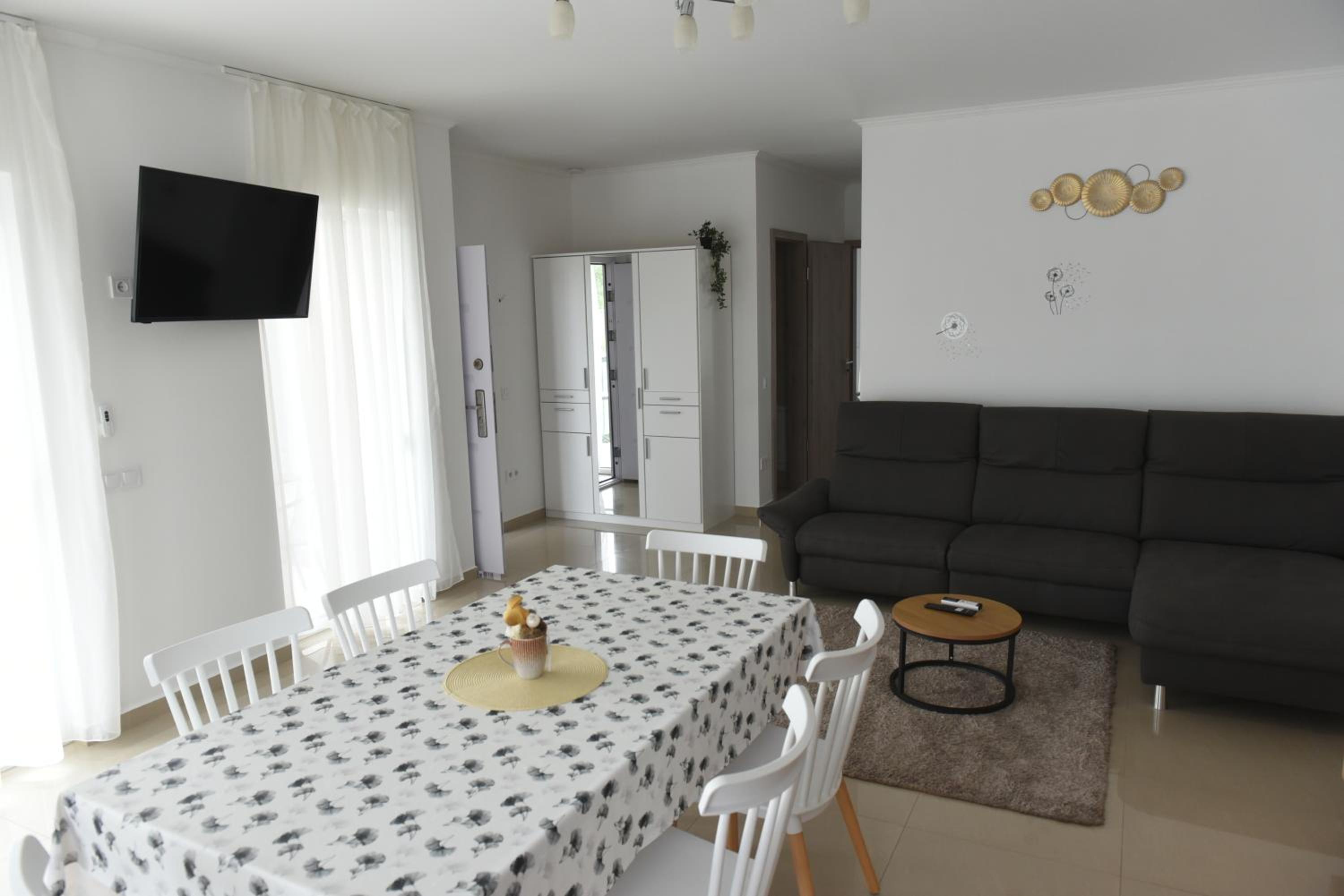 4 Seasons Apartman view 2