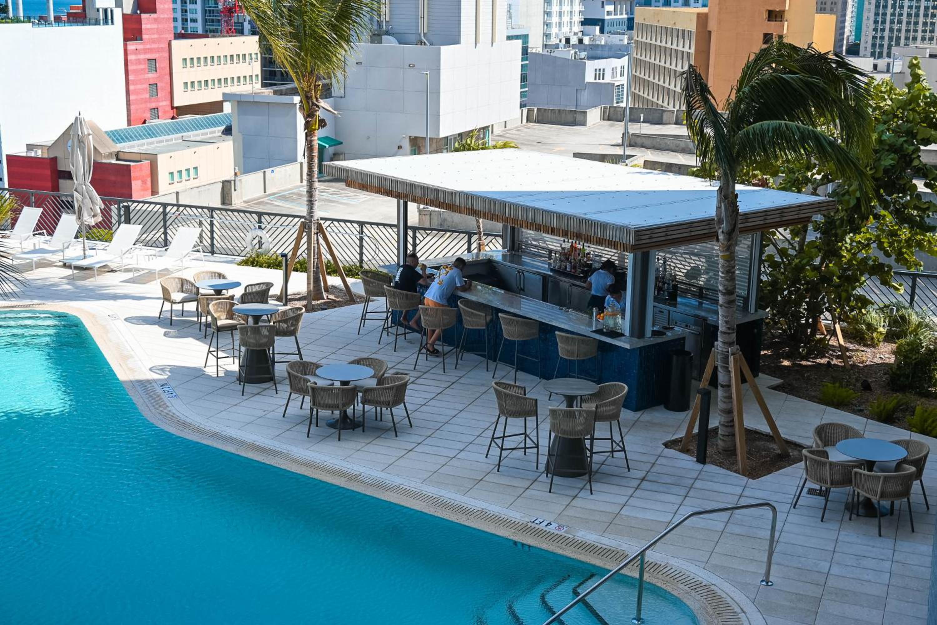 Glamorous Gale Miami Ocean View Balcony Resort & Spa