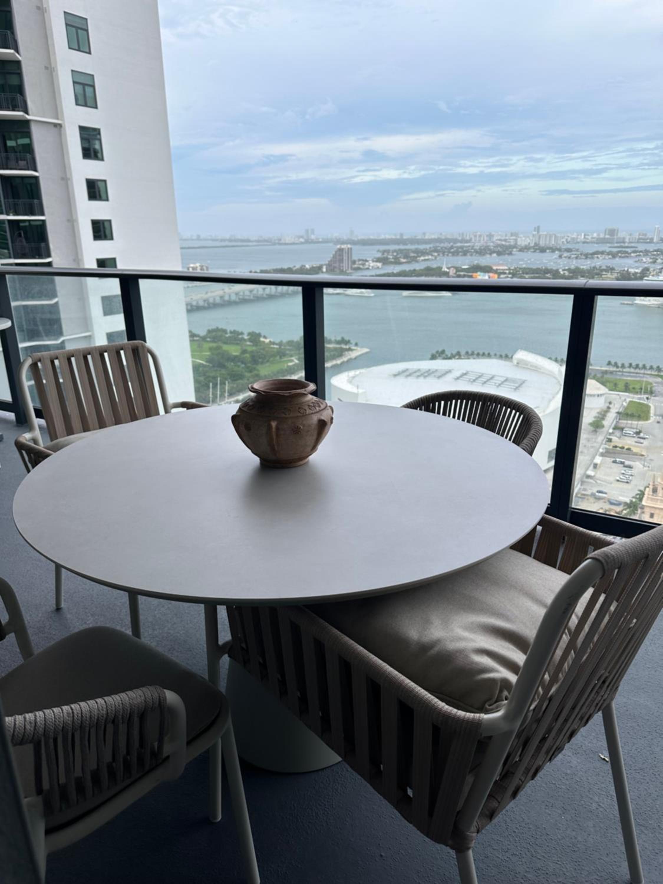 Glamorous Gale Miami Ocean View Balcony Resort & Spa