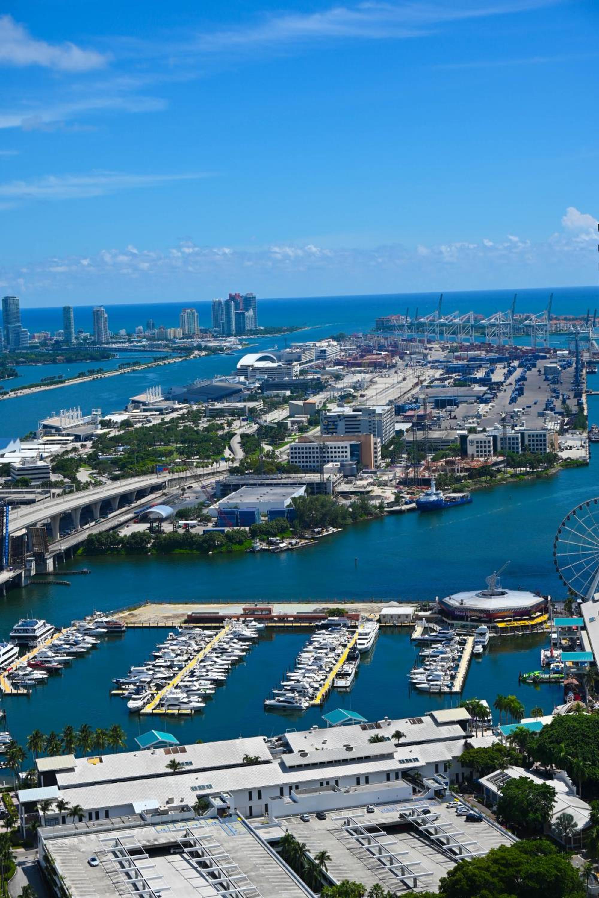 Glamorous Gale Miami Ocean View Balcony Resort & Spa