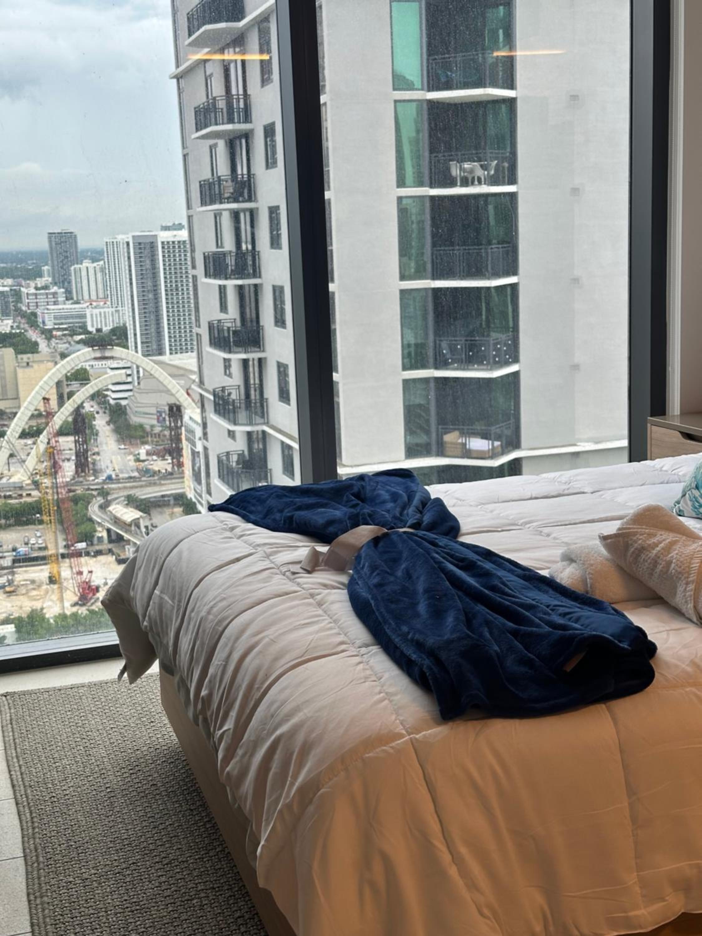Glamorous Gale Miami Ocean View Balcony Resort & Spa