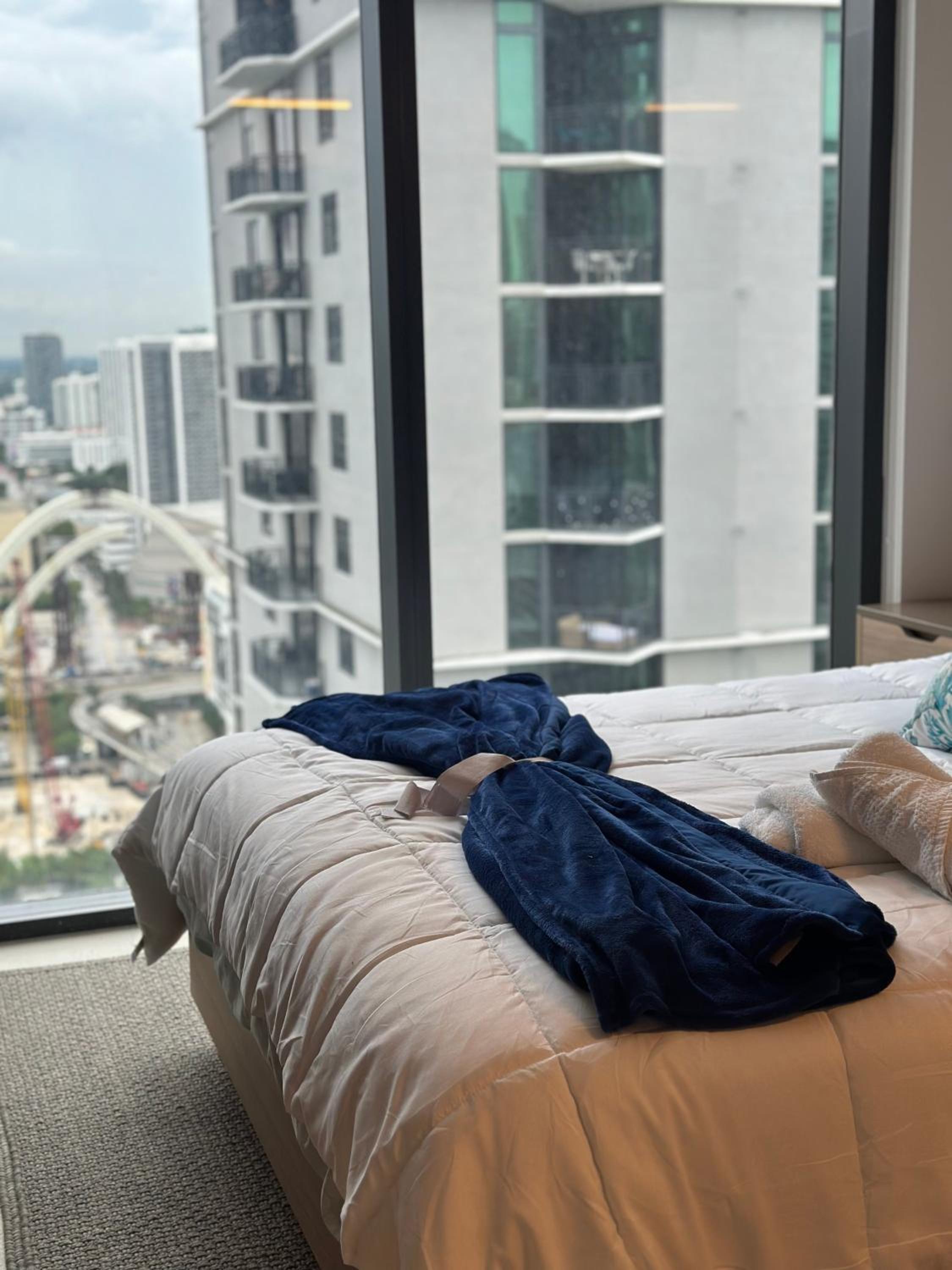 Glamorous Gale Miami Ocean View Balcony Resort & Spa