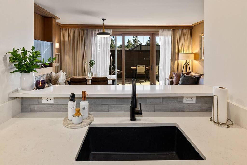 Elegant Suncadia Lodge 1 Bedroom Luxury Suite