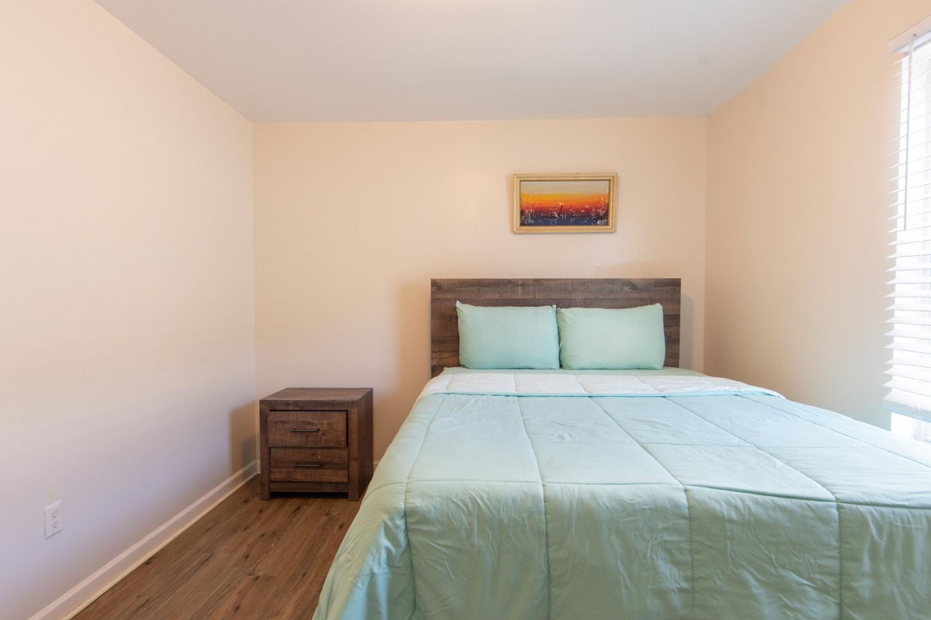 4 Bedroom-Airport Convient
