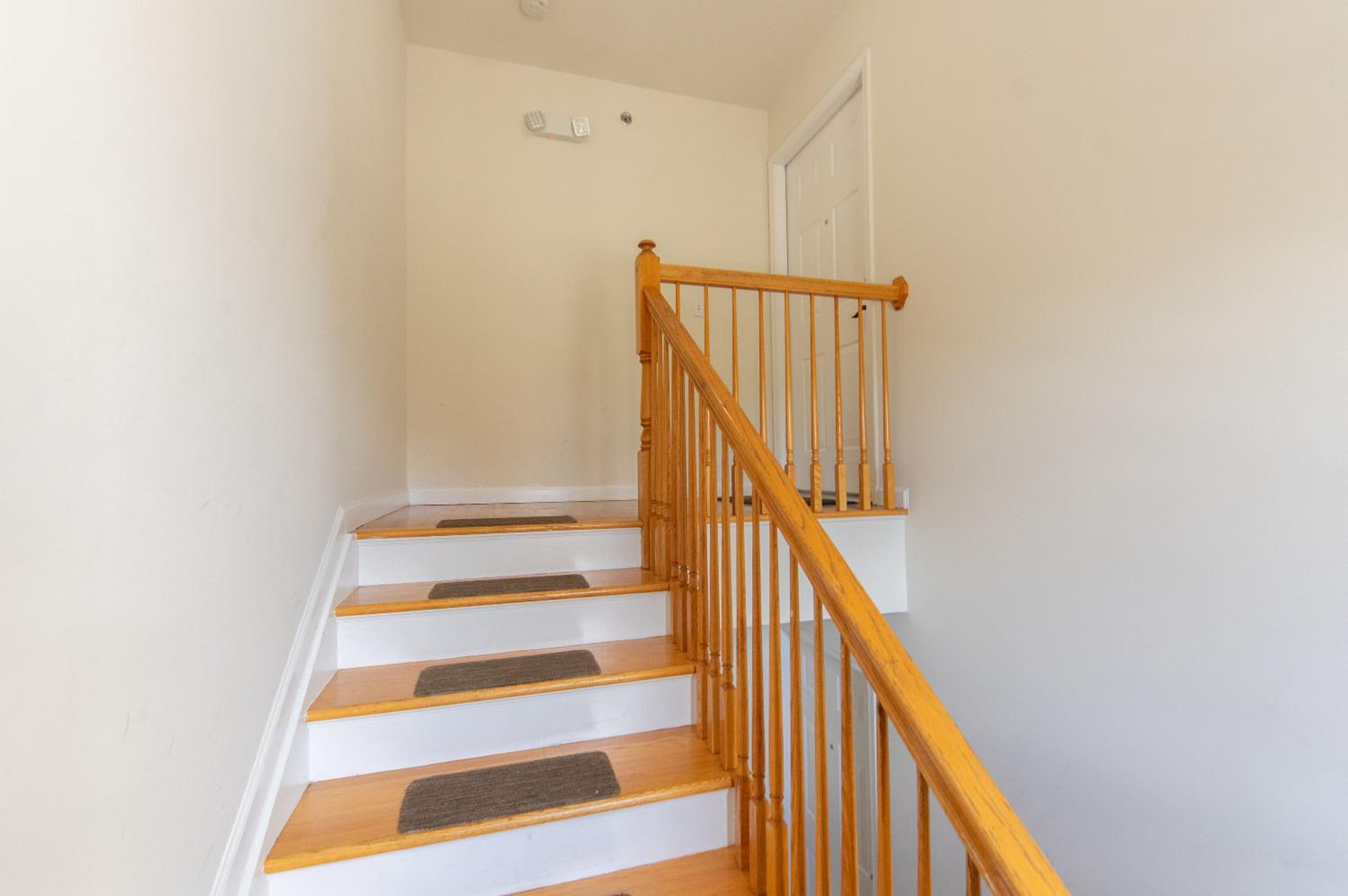 4 Bedroom-Airport Convient