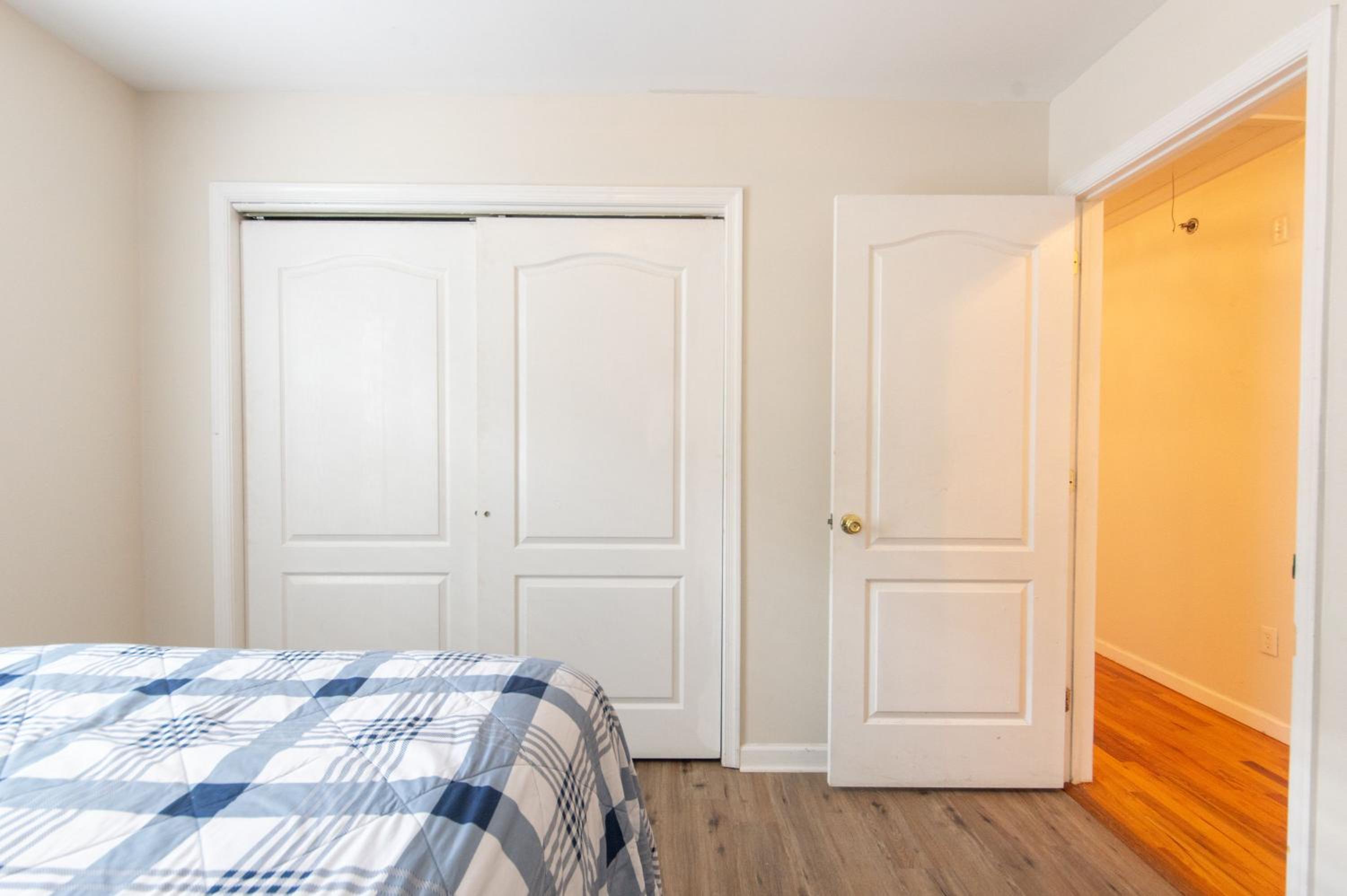 4 Bedroom-Airport Convient