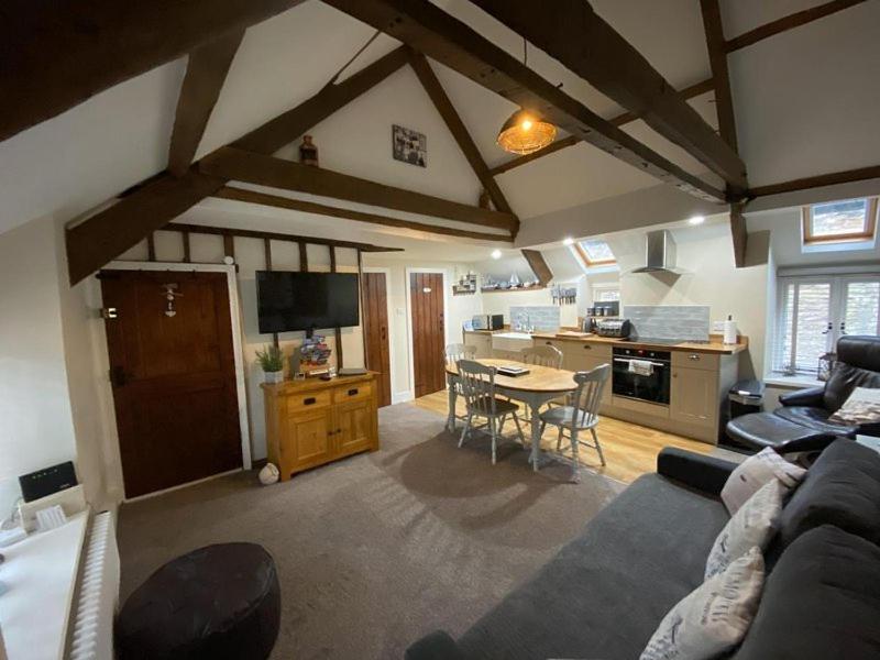 Looe Vacations - Guillemot Holiday Flat - Property Image 1