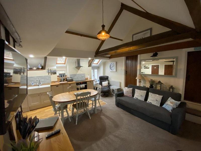 Looe Vacations - Guillemot Holiday Flat - Property Image 5