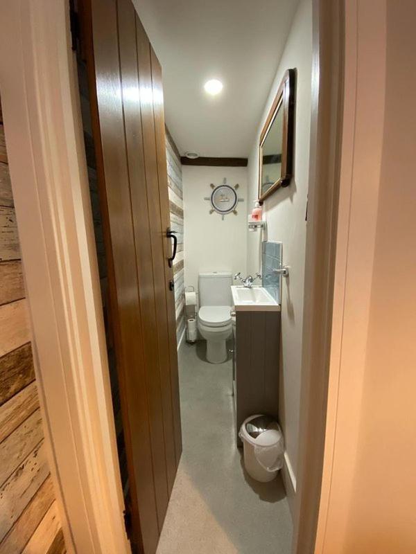 Looe Vacations - Guillemot Holiday Flat - Property Image 10