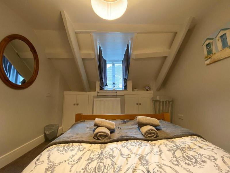 Looe Vacations - Guillemot Holiday Flat - Property Image 9