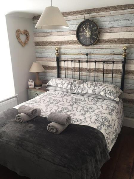 Looe Vacations - Guillemot Holiday Flat - Property Image 6