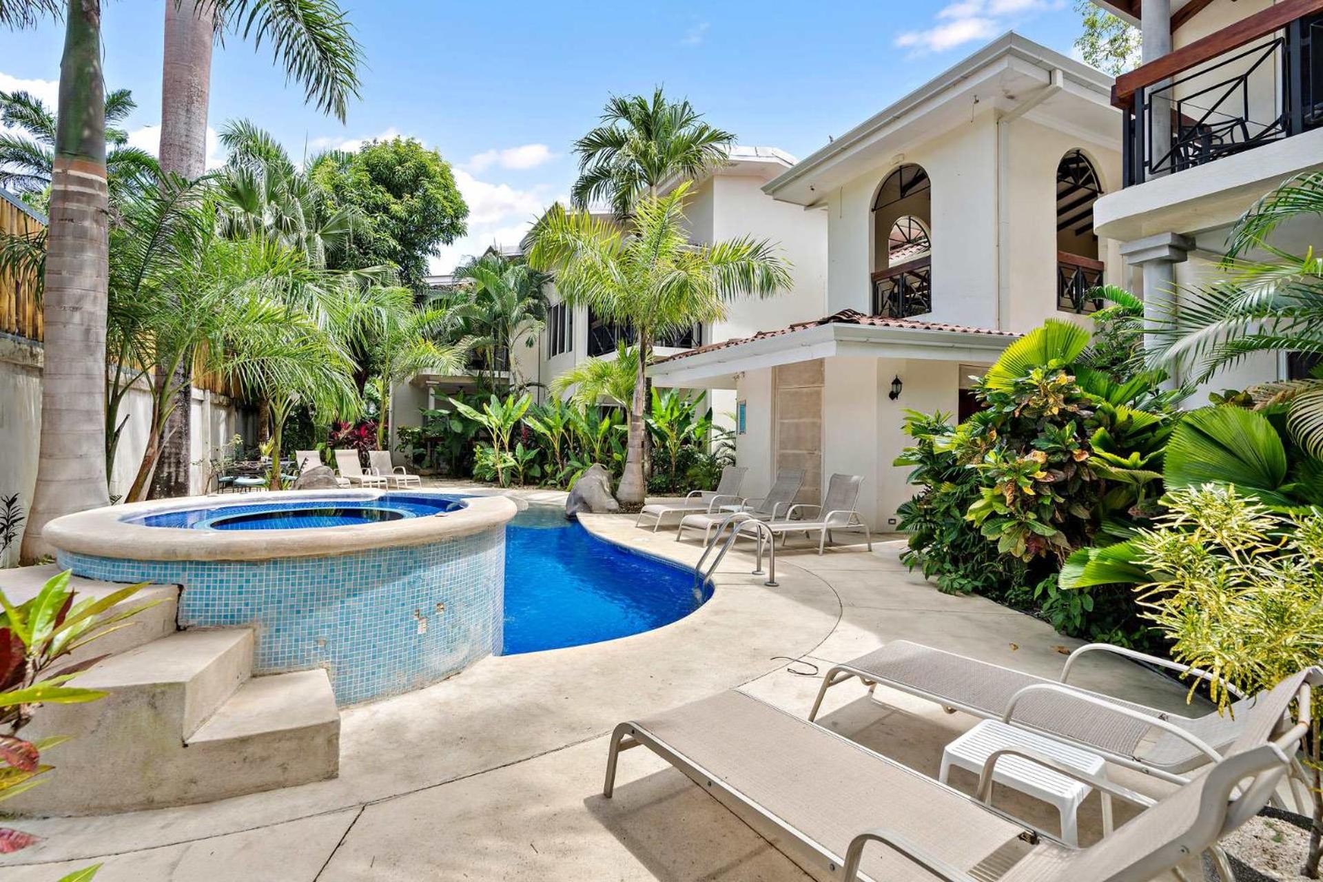 1-BD Near Beach Great for Digital Nomads