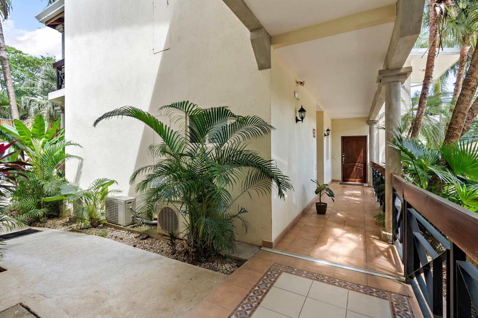 1-BD Near Beach Great for Digital Nomads