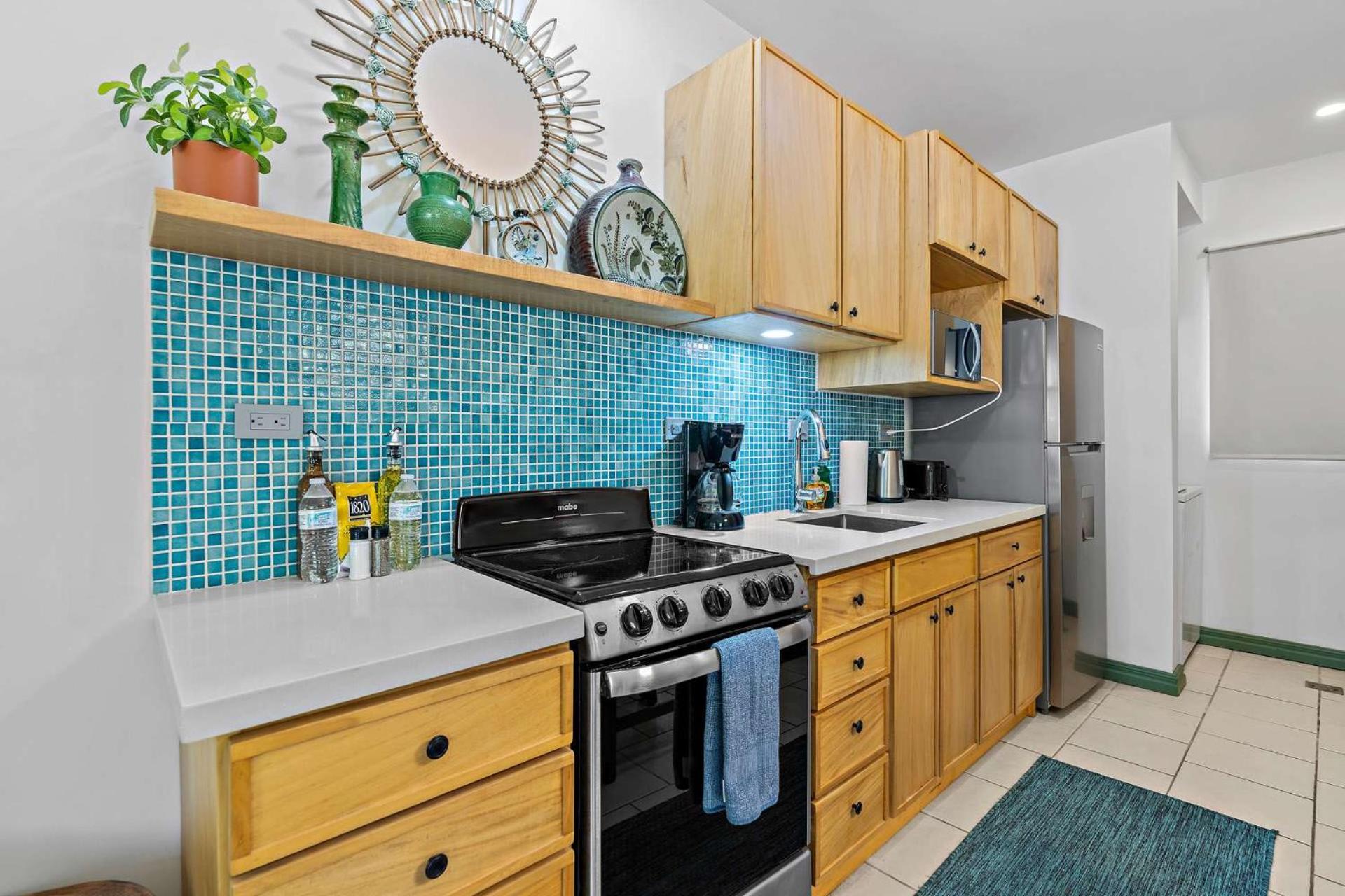 1-BD Near Beach Great for Digital Nomads