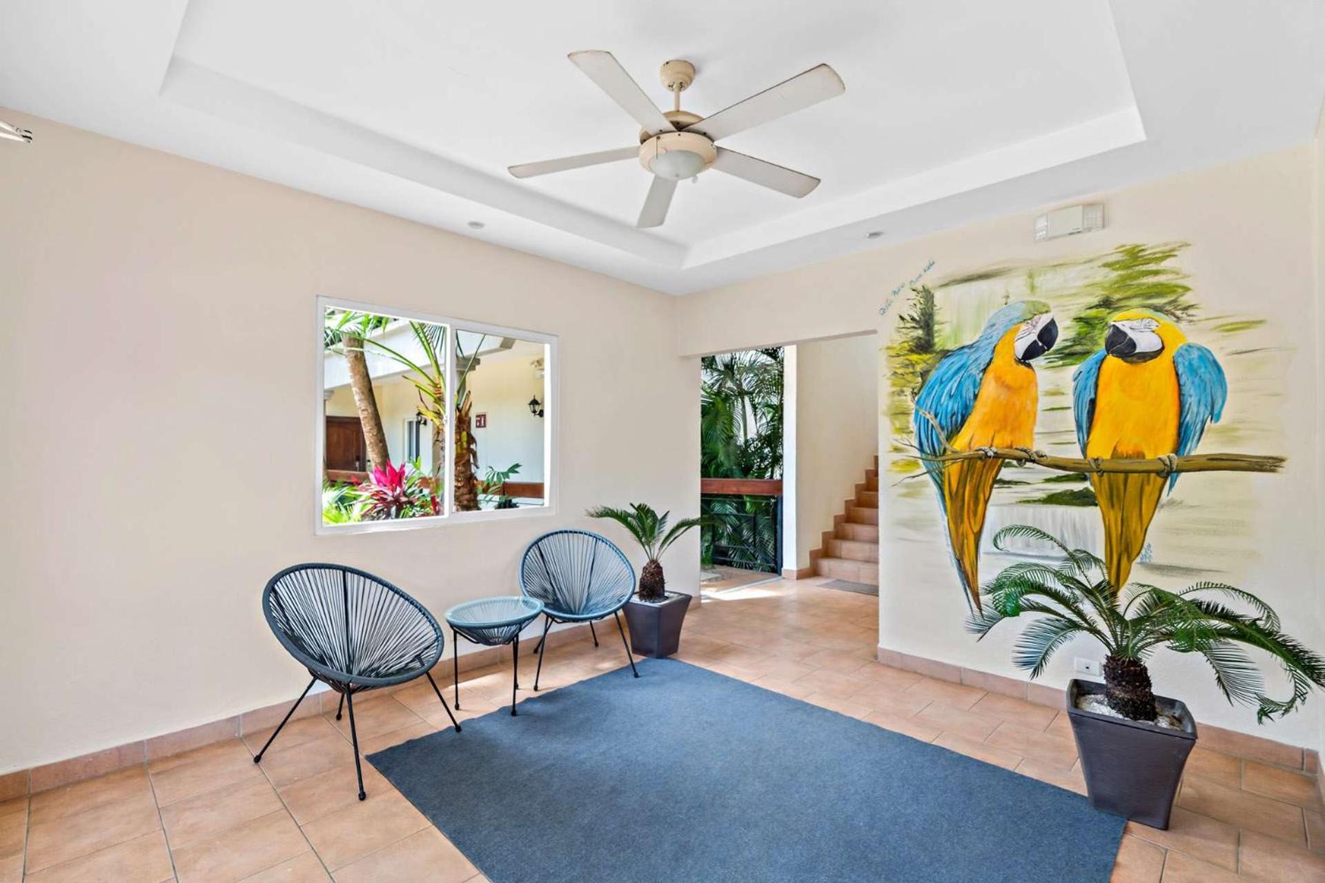 1-BD Near Beach Great for Digital Nomads