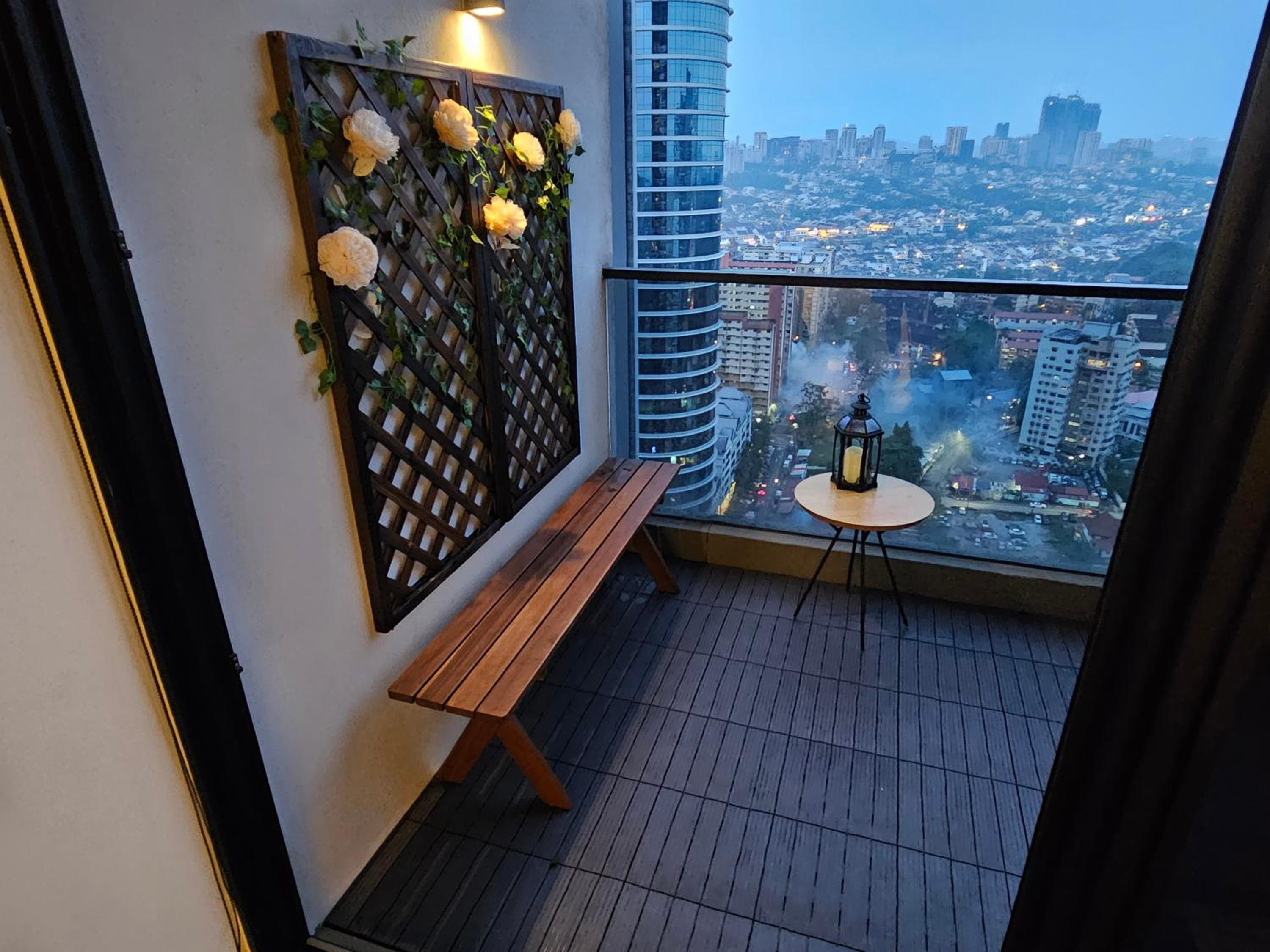 Scenic Garden Balcony EST Bangsar Studio for 2