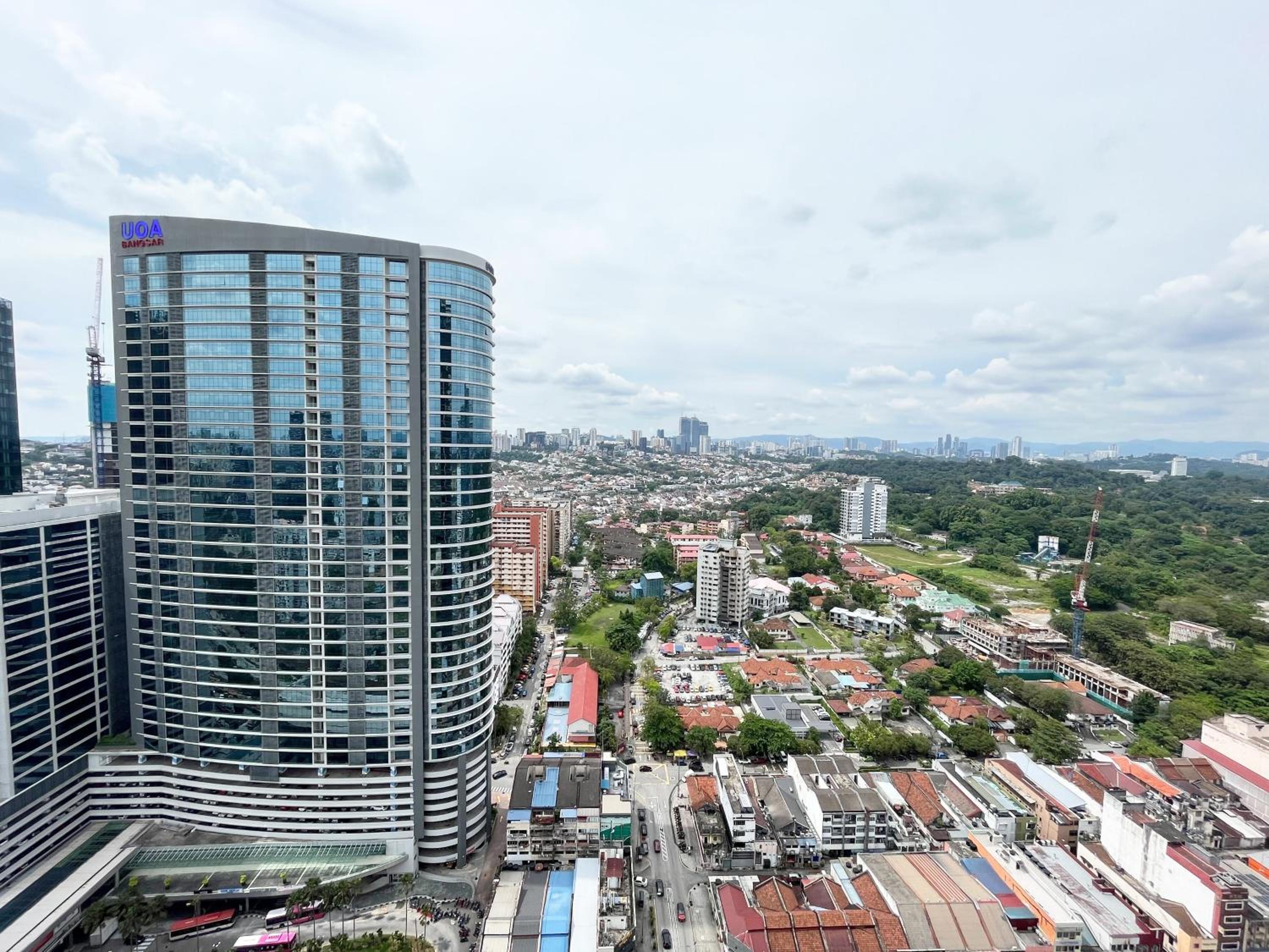 Scenic Garden Balcony EST Bangsar Studio for 2