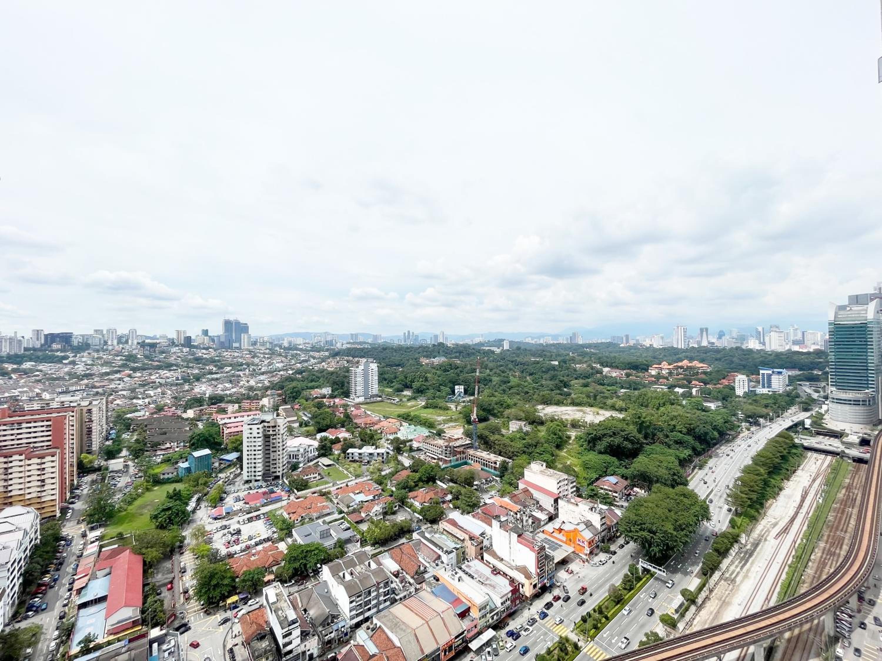 Scenic Garden Balcony EST Bangsar Studio for 2