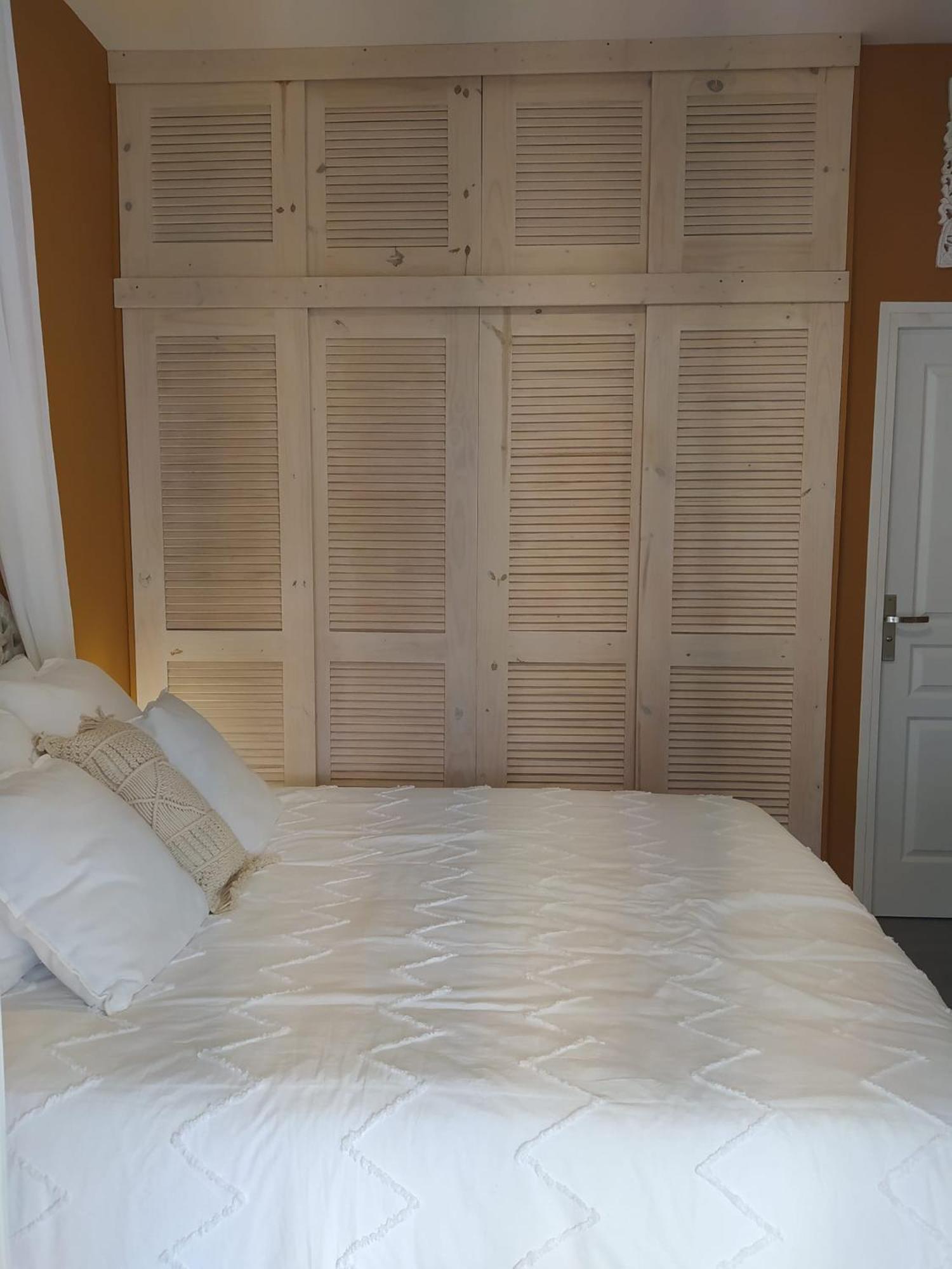 Villa Créoléna - Chambres d'hôtes avec piscine - option kitchenette - proche plage - calme absolu - Nord Grande-Terre