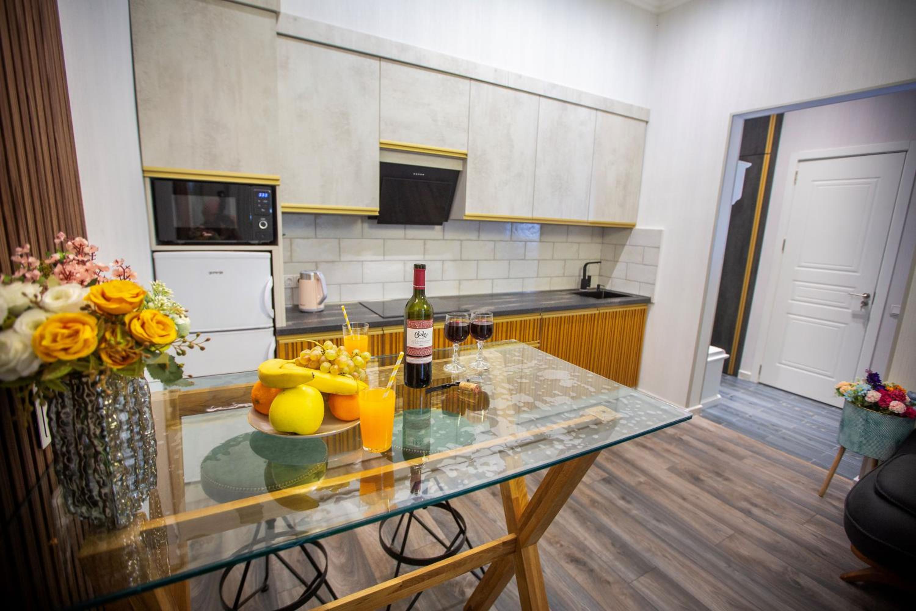 Lilu's apartment in center