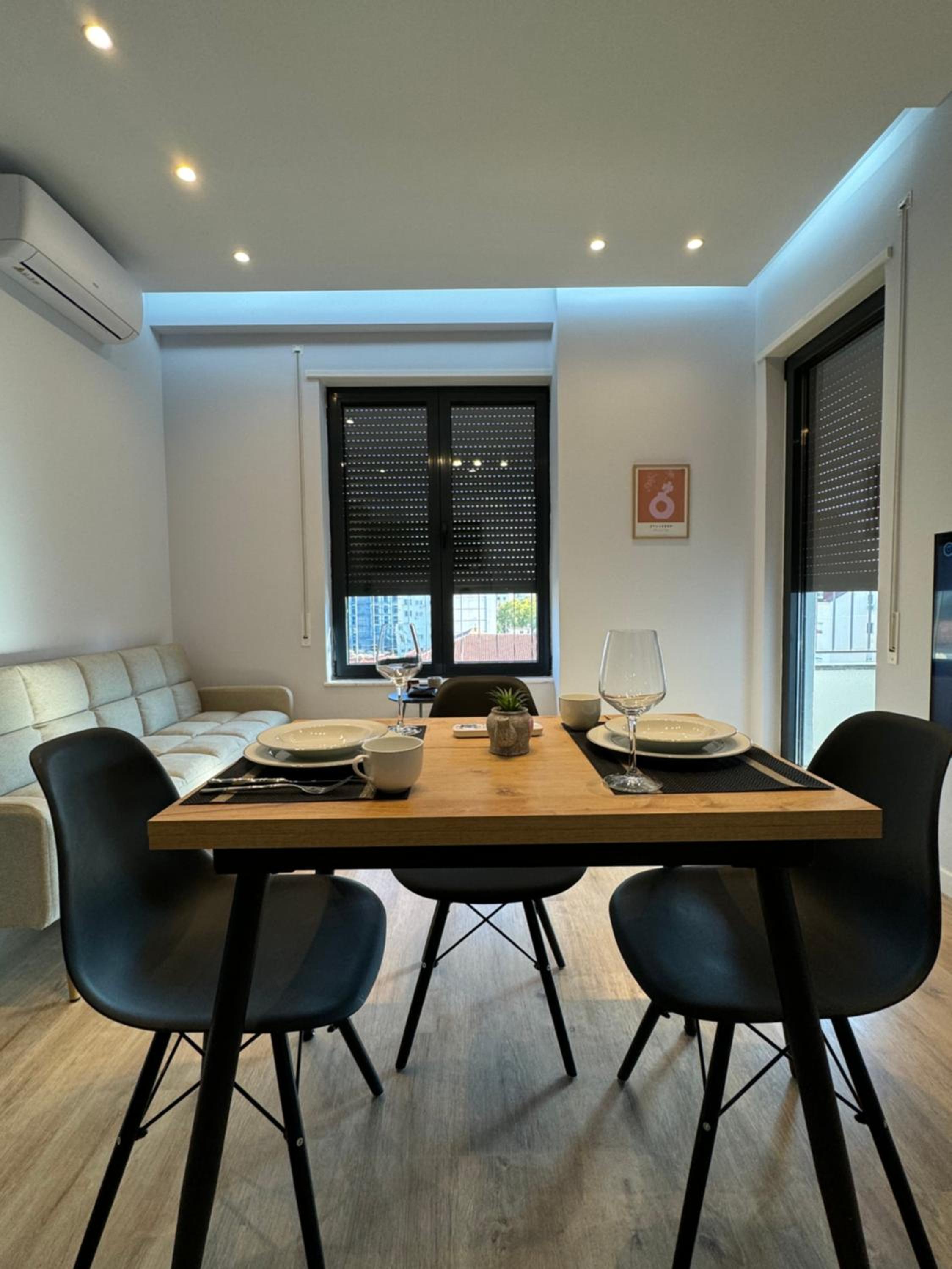 Central modern apartment at Tirana