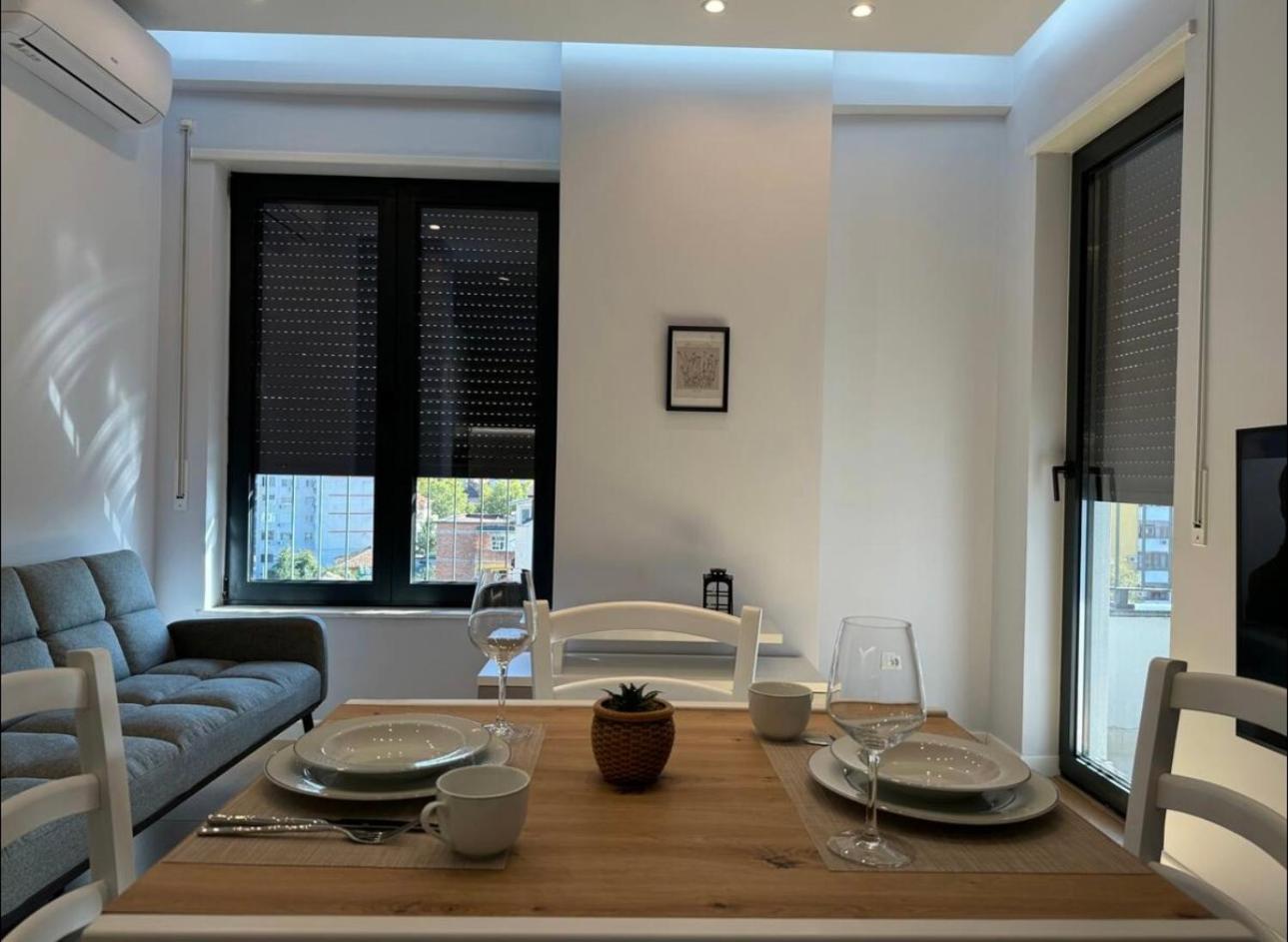 Central modern apartment at Tirana