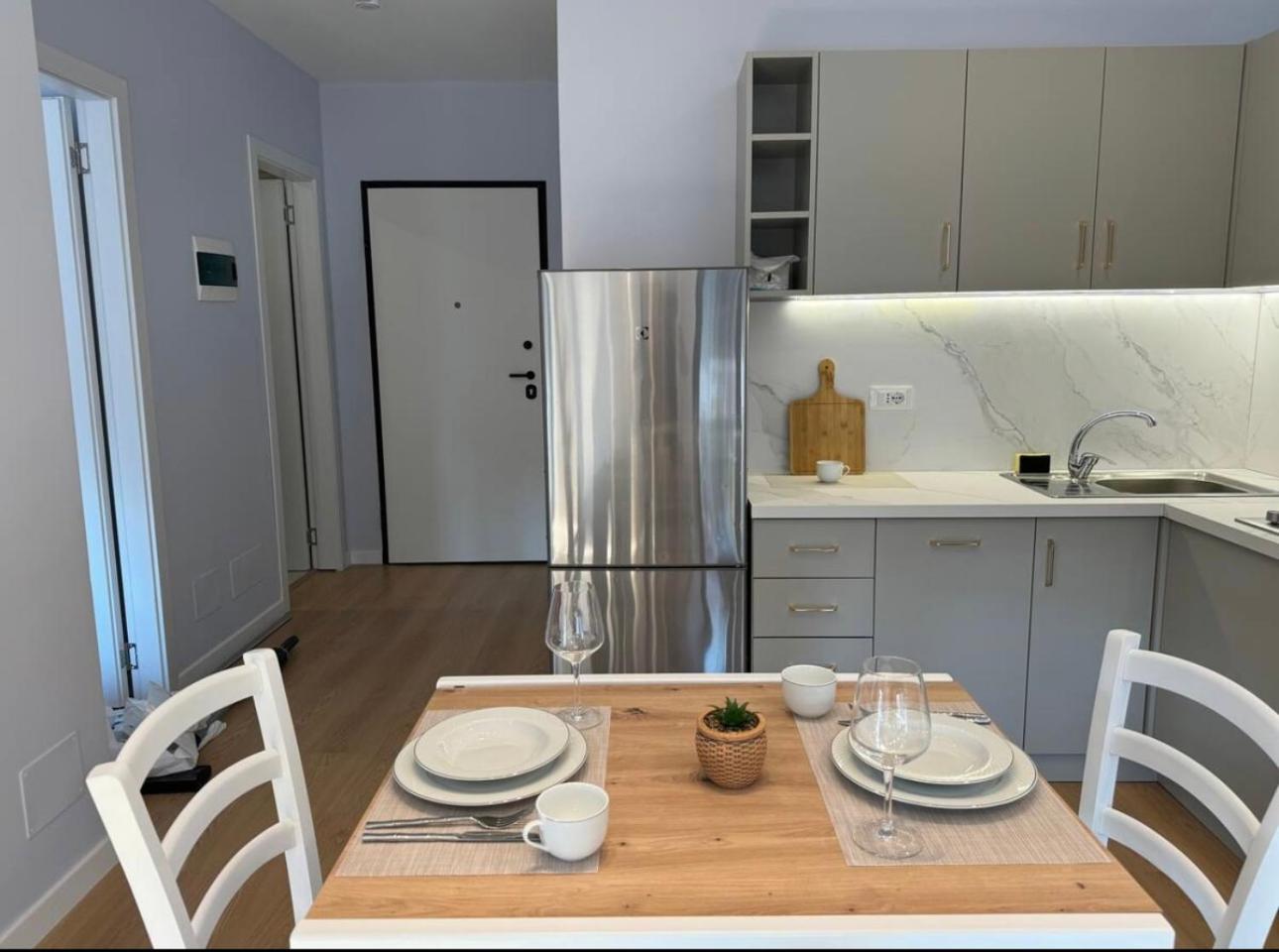 Central modern apartment at Tirana