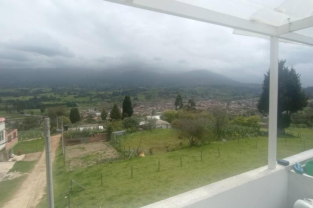 Amplia y Moderna Casa con un aire Campestre