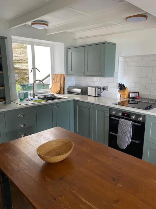 Foss Cottage coastal property with wonderful sea view view 3