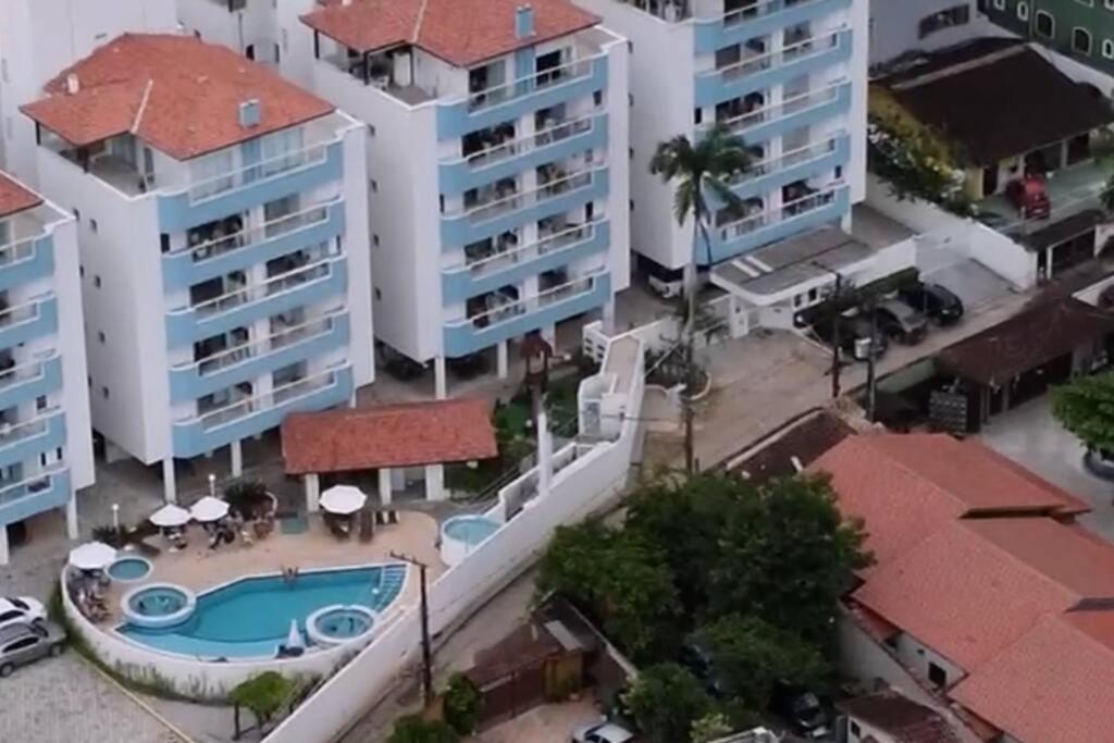 Apartamento lindo na praia da enseada - Ubatuba
