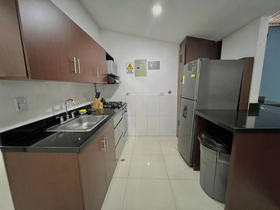 Private Jacuzzi 3 Bedroom apartment in Provenza cartagena