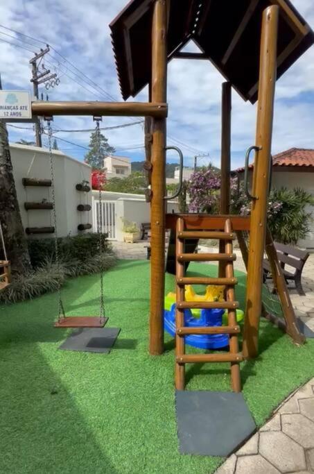Apartamento lindo na praia da enseada - Ubatuba