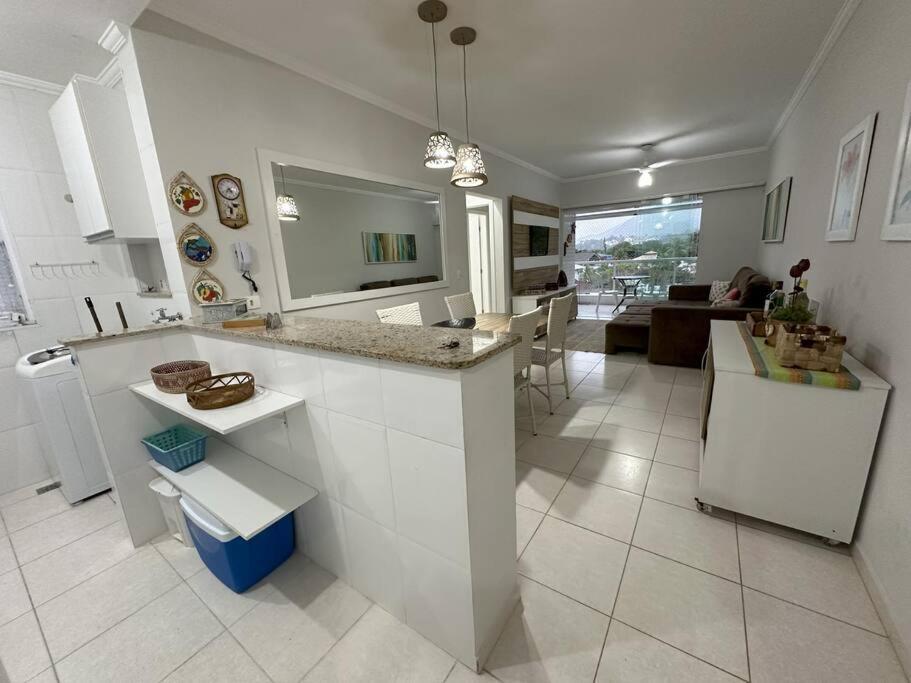 Apartamento lindo na praia da enseada - Ubatuba