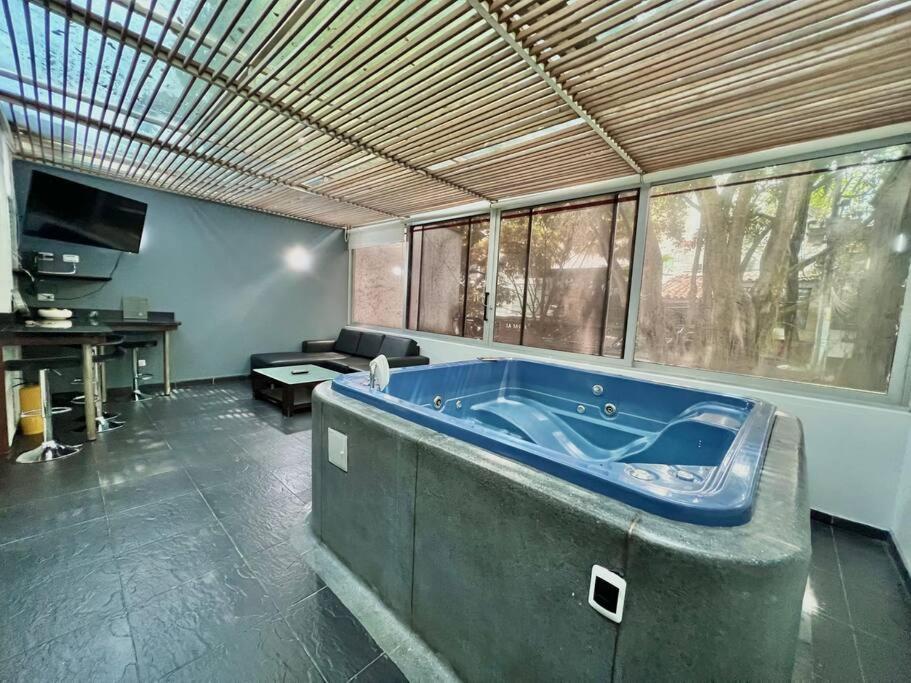 Private Jacuzzi 3 Bedroom apartment in Provenza cartagena