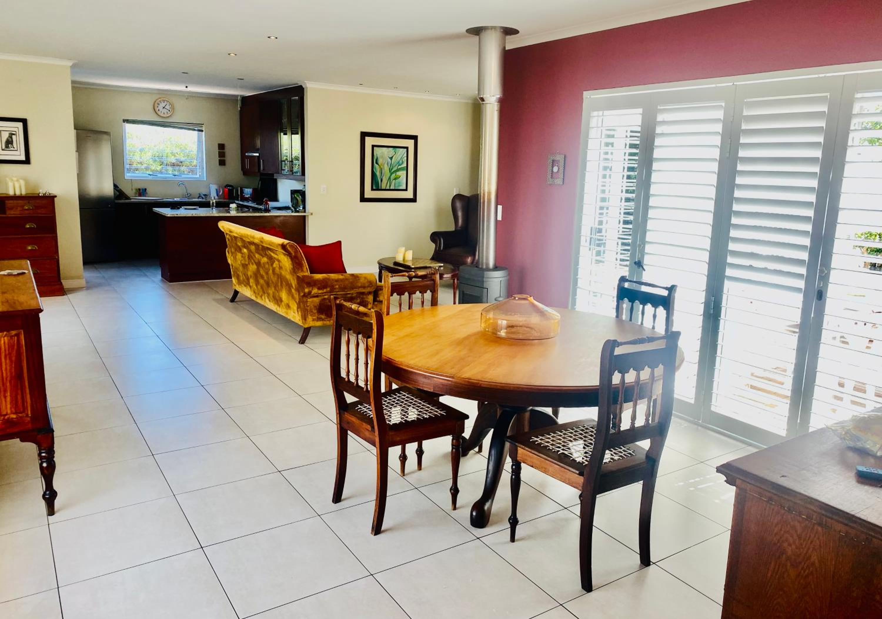 3 Monterey Pines Crescent view 4