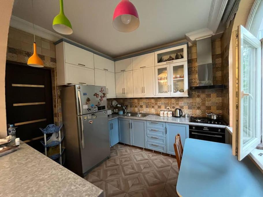 For rent 2nd floor of house view 3