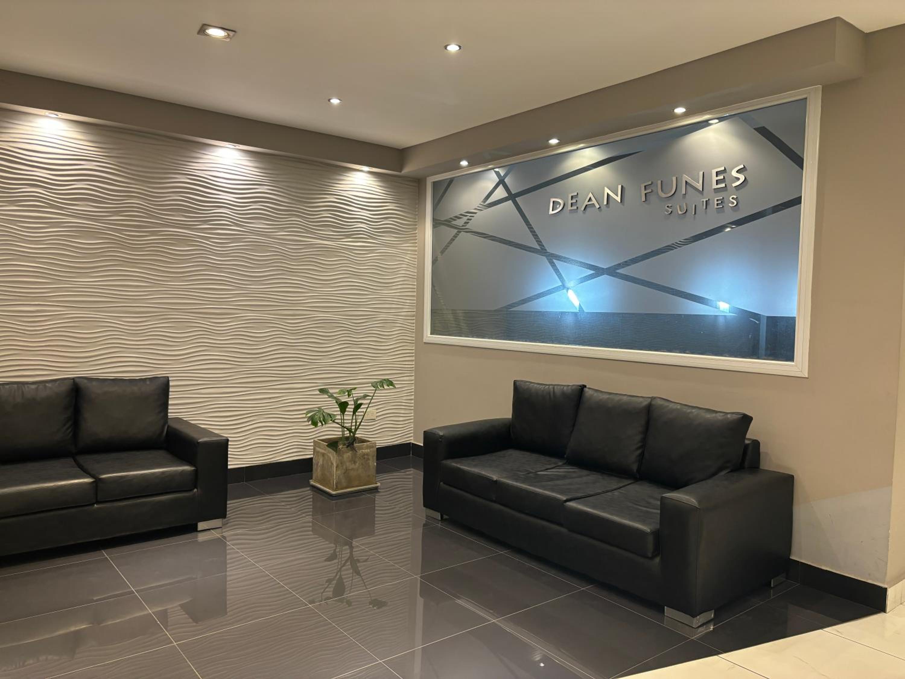 Deanfunes Suites
