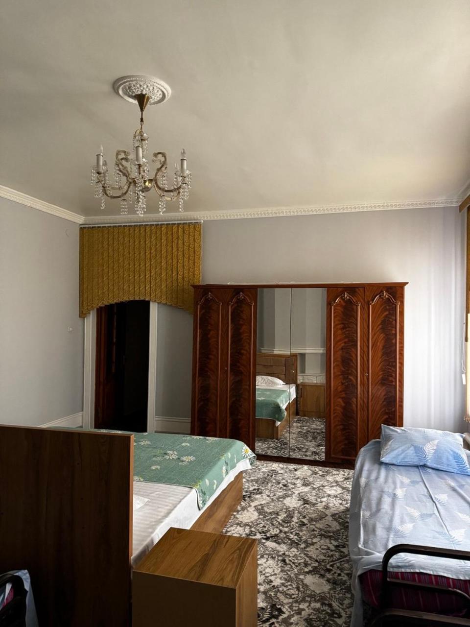 Family Guest House Zaynullo near old city view 4
