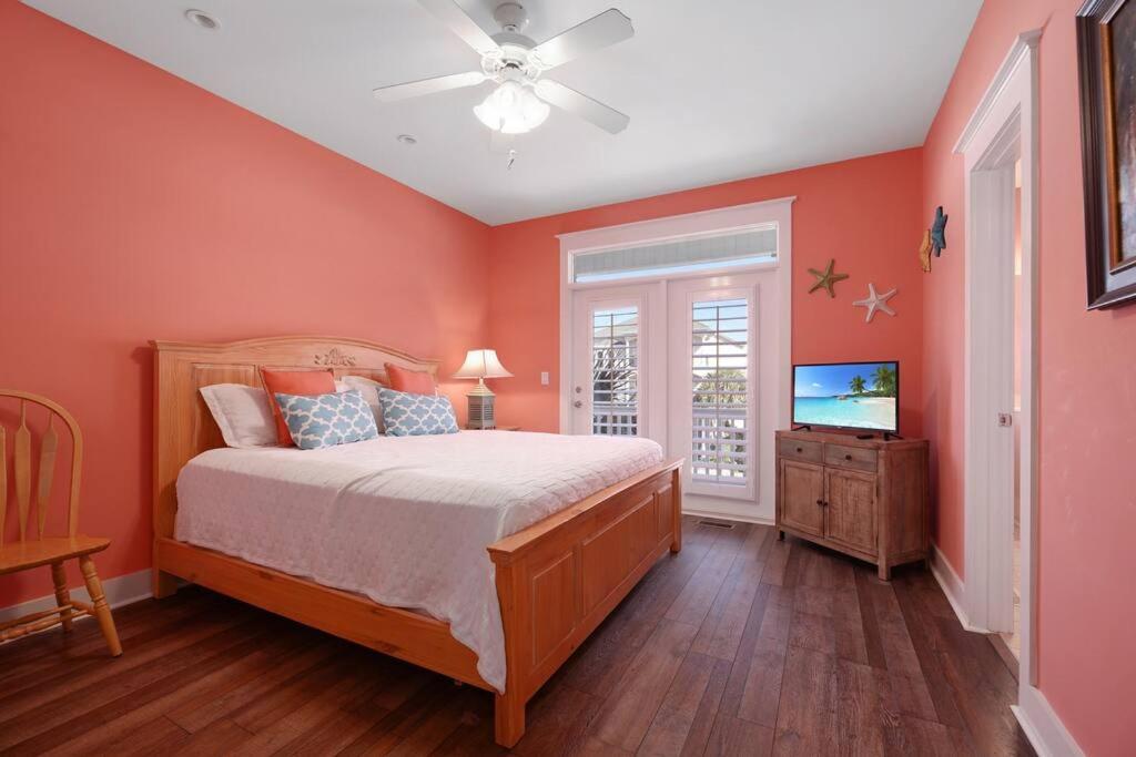 Charming Canal Home with Private Heated Pool and Boat Lift
