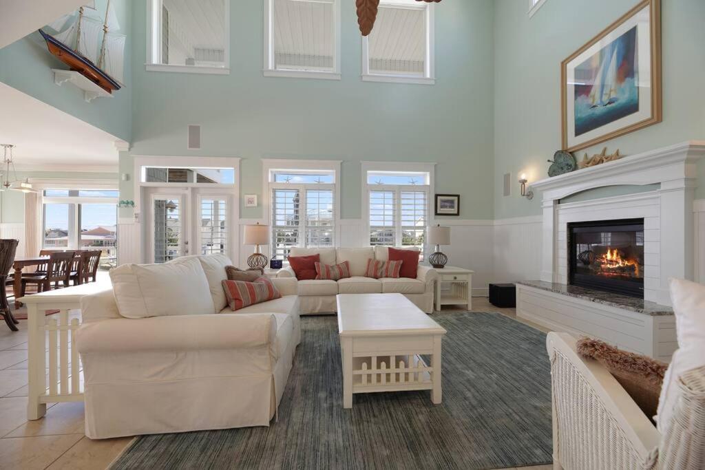 Charming Canal Home with Private Heated Pool and Boat Lift