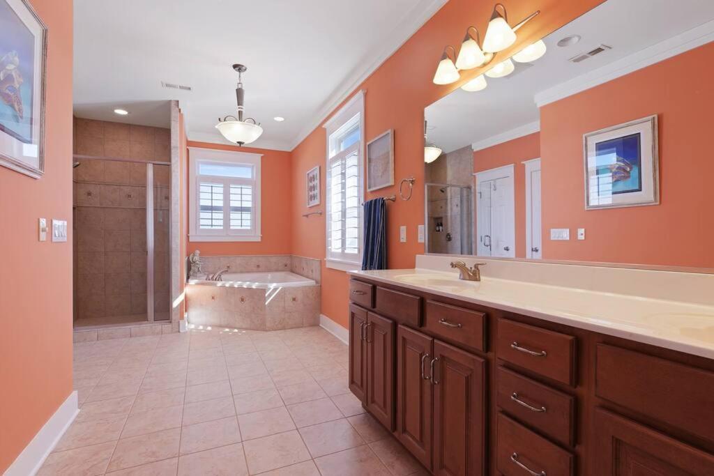 Charming Canal Home with Private Heated Pool and Boat Lift