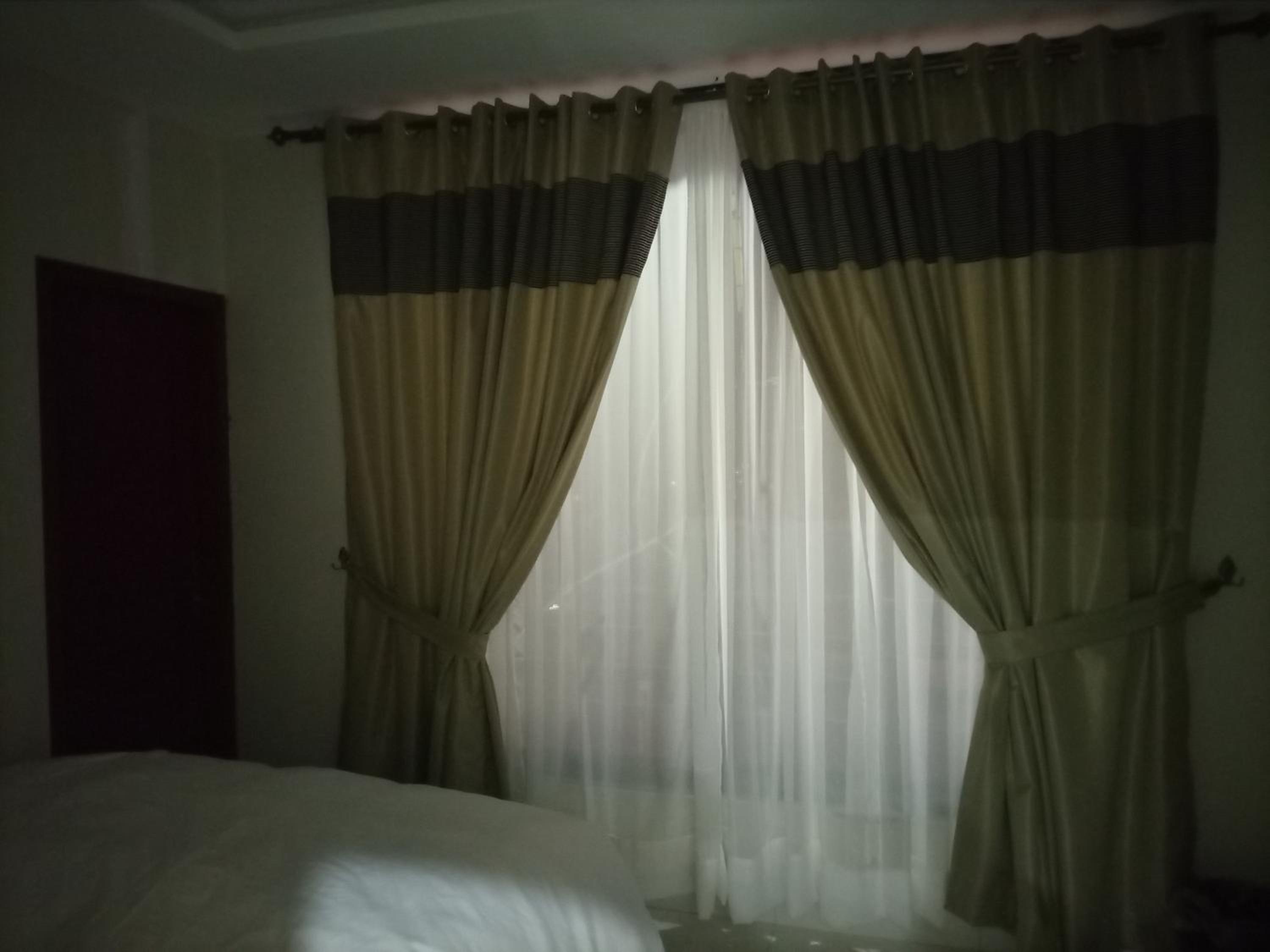 IZee view appartment Bahria Town