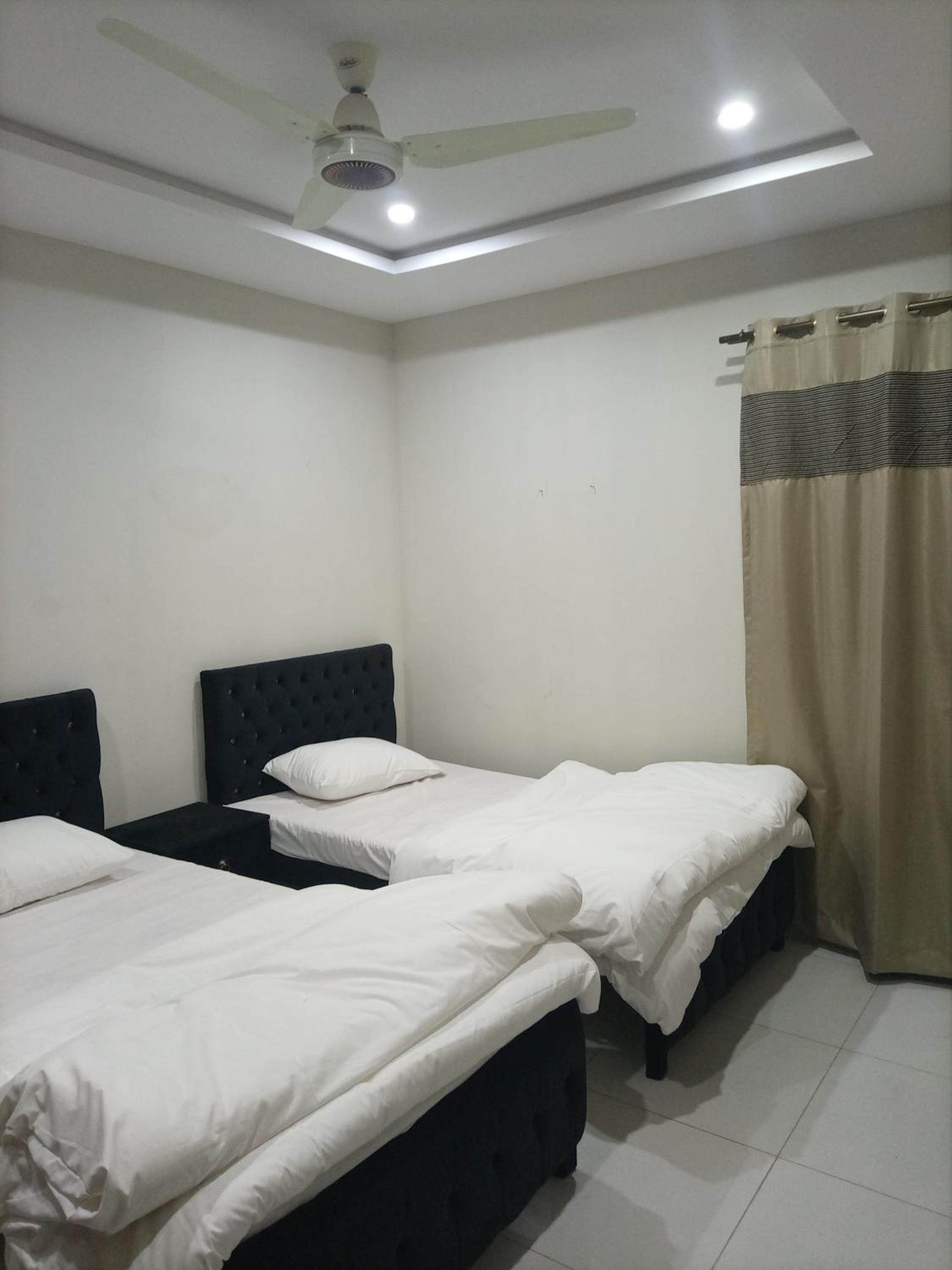 IZee view appartment Bahria Town
