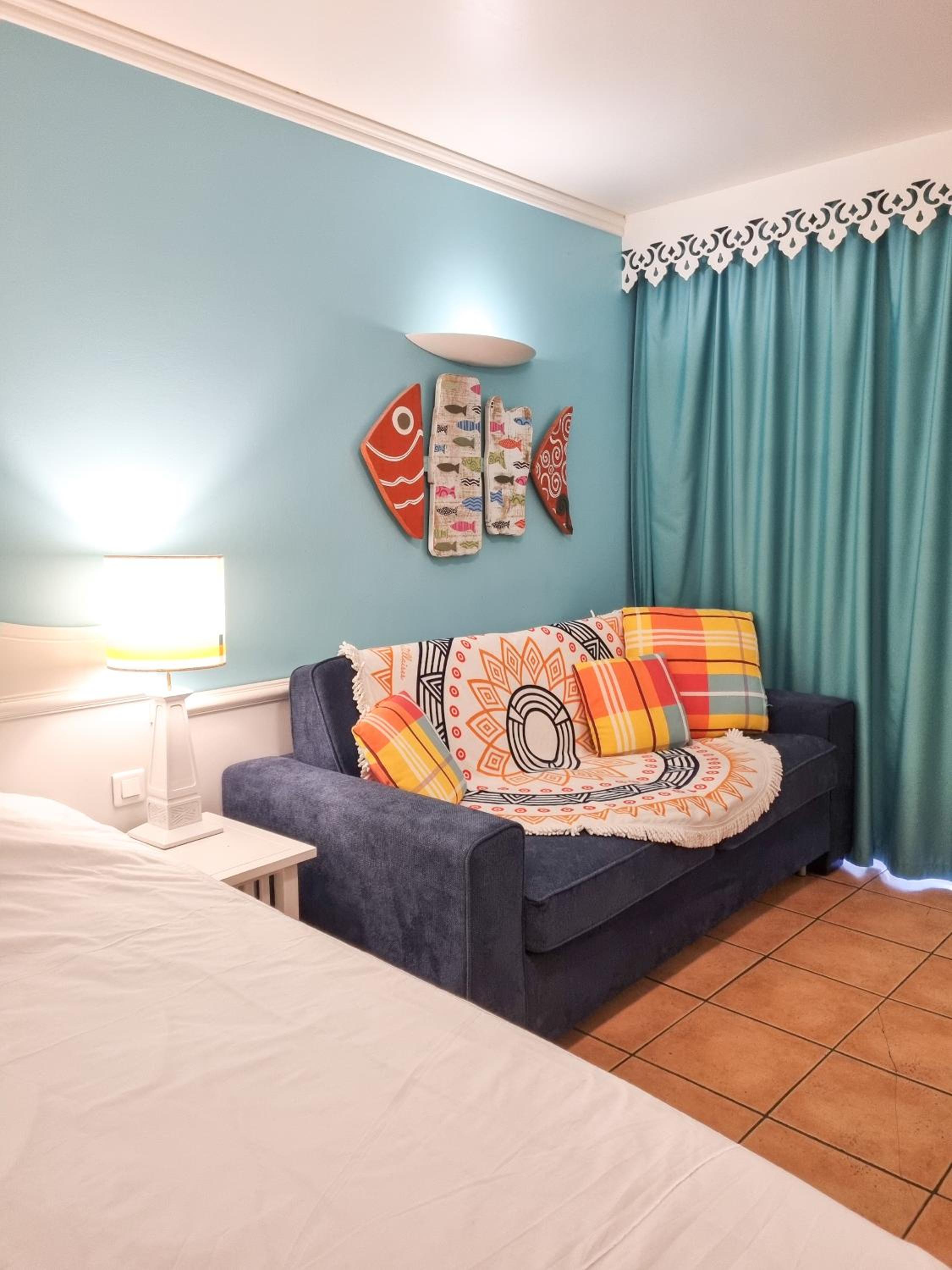 Studio Premium piscine et bord de mer view 3