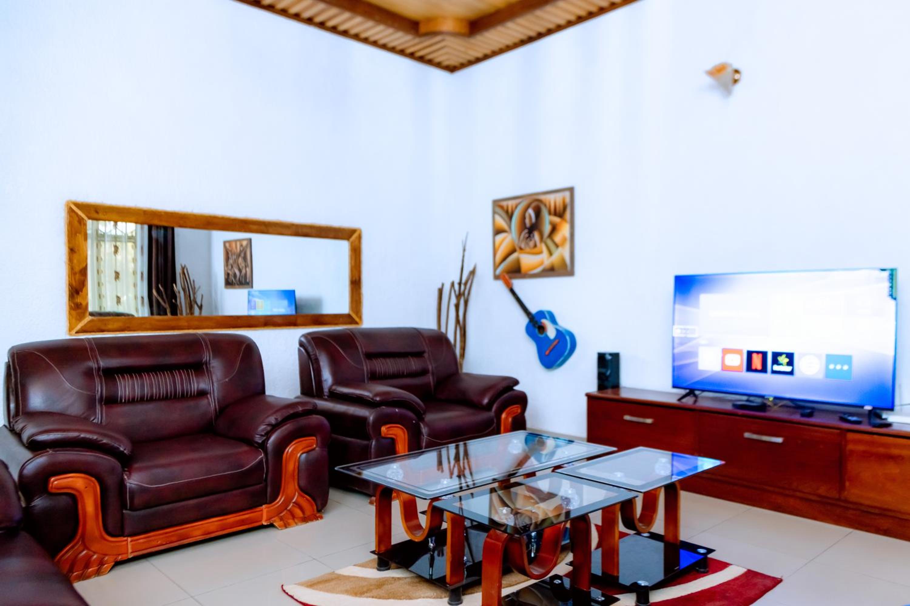 HIde Flowers Residence view 4