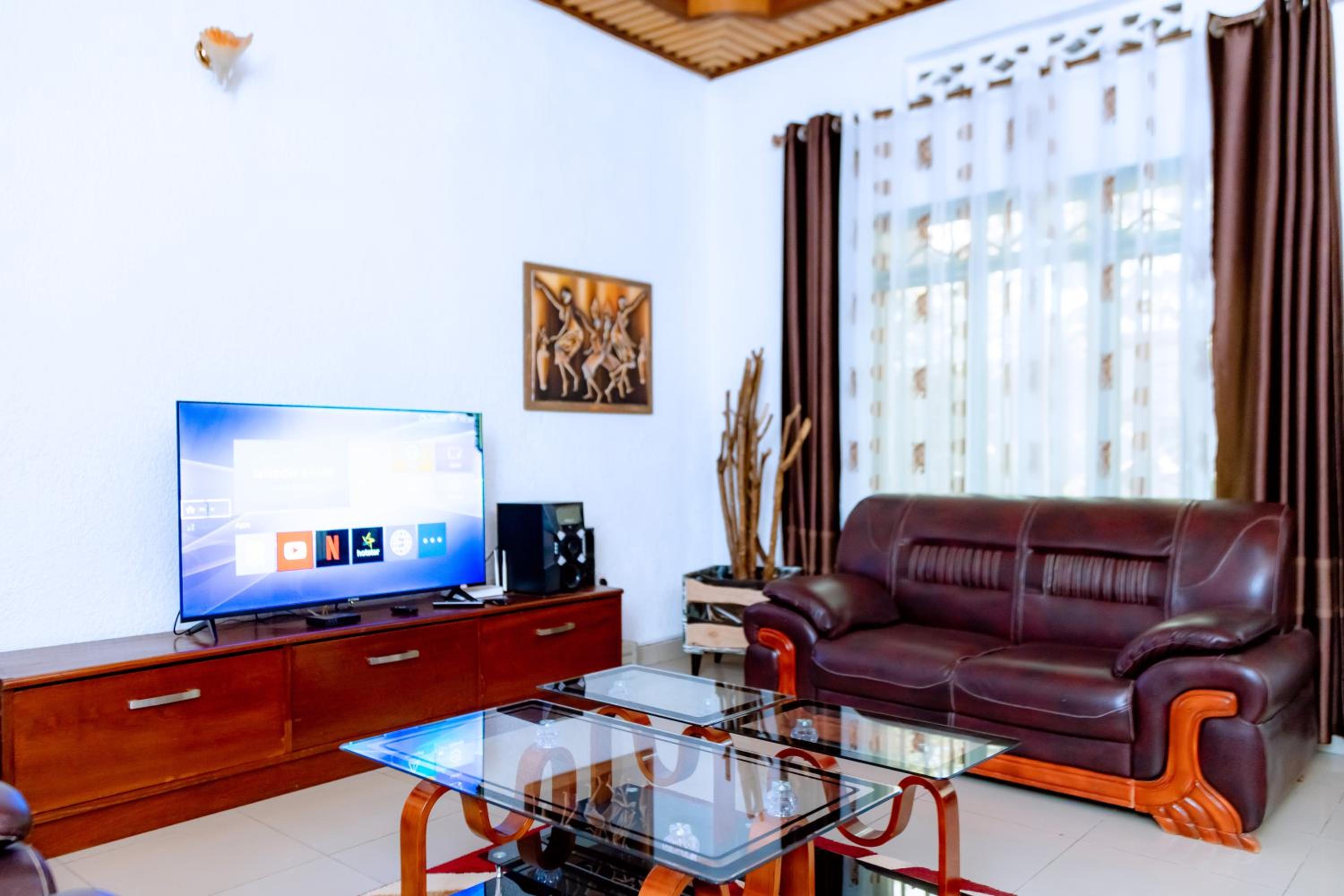 HIde Flowers Residence view 5