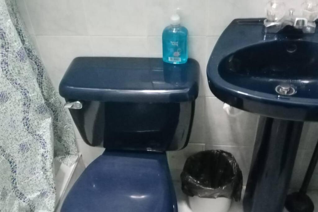 Agradable cabaña con piscina