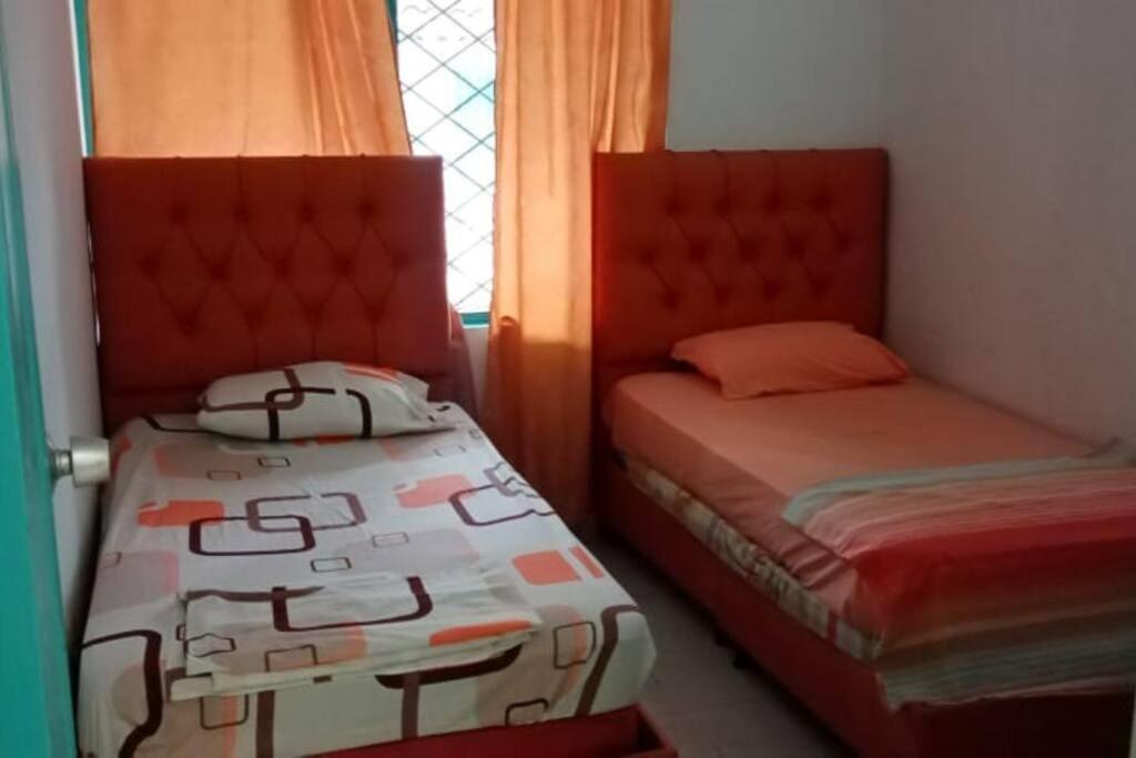 Agradable cabaña con piscina