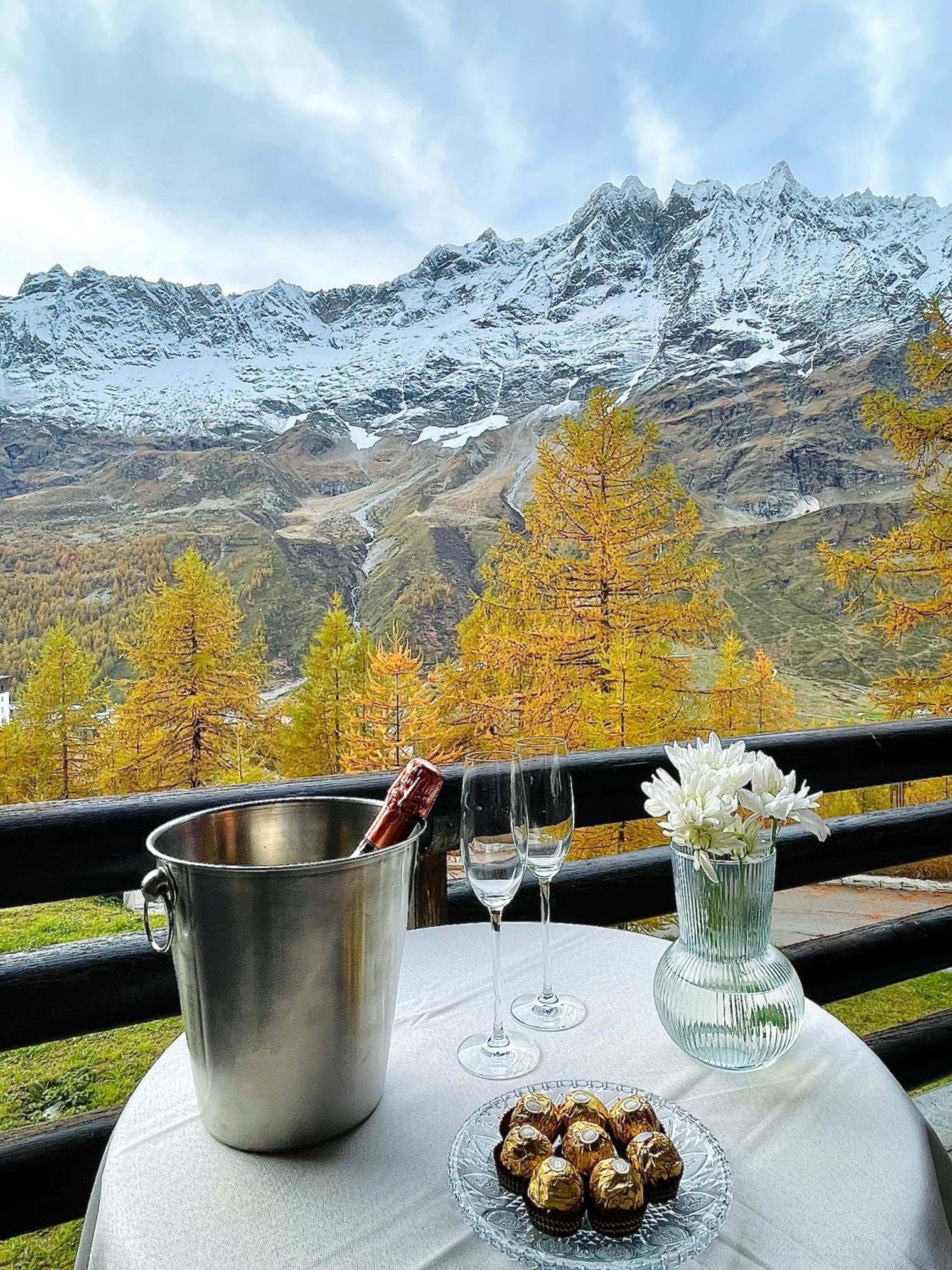 Ski paradise - Cielo alto Cervinia view 3