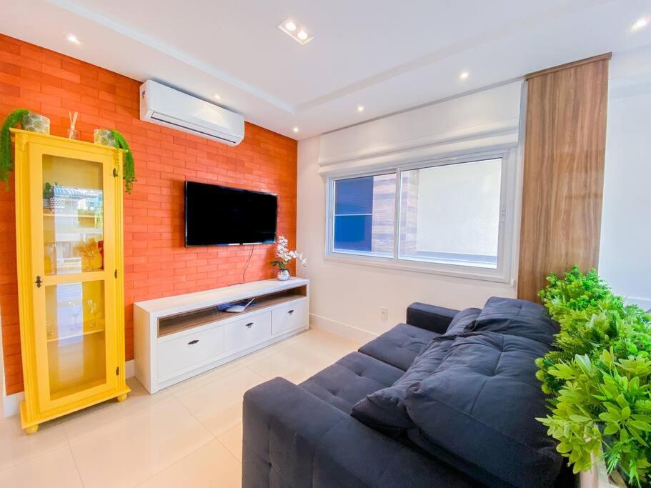 Apartamento aconchegante na Praia de Palmas - 0110